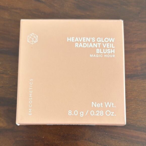 EM Cosmetics Radiant Veil Blush in Magic Hour pink sparkles lightweight NWT - Picture 3 of 12